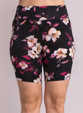 Hallie Comfort-short in Madonna Lily - XXS-3X