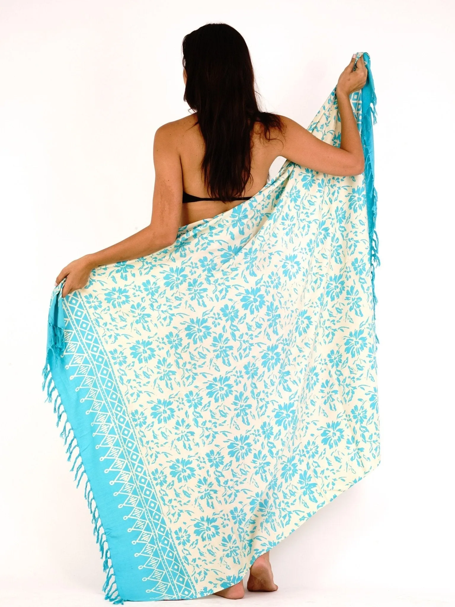 SHU-SHI Natural Floral Print Sarong